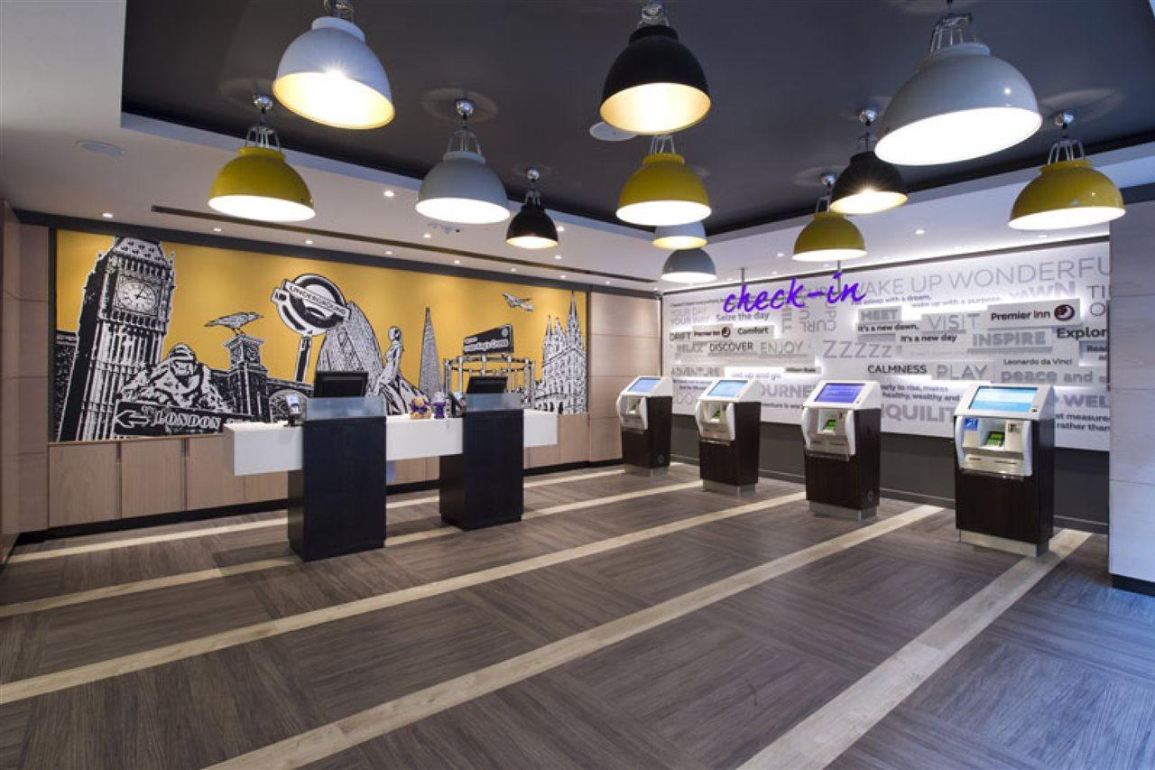 Premier Inn London King'S Cross Екстериор снимка